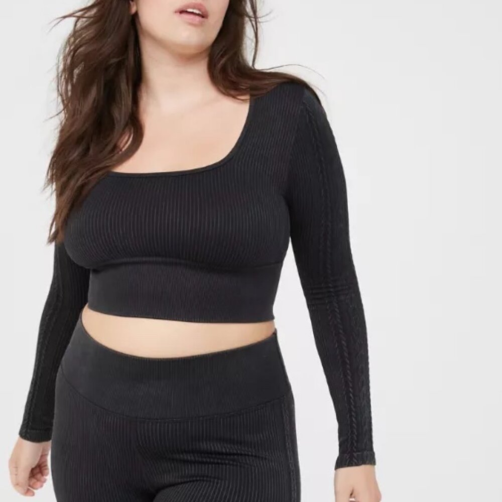 NWT Aerie Offline Seamless Cable Square Neck T-Shirt Long Sleeves Size Large L